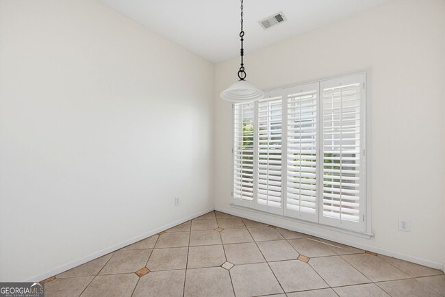 Building Photo - 2599 Alvecot Cir SE