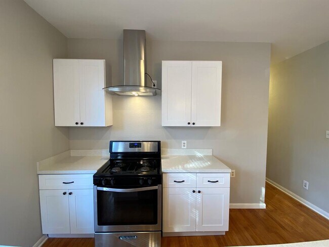 Building Photo - 6523 Avenue C
