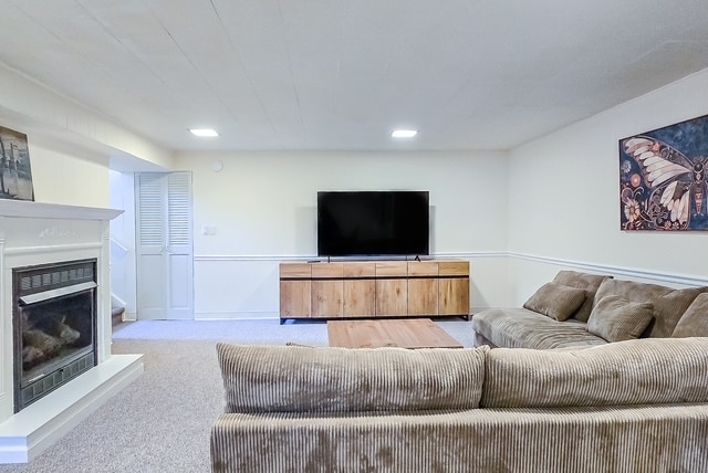 Building Photo - 2767 Oakwood Ln