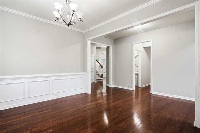 Building Photo - 3685 Silver Springs Rd