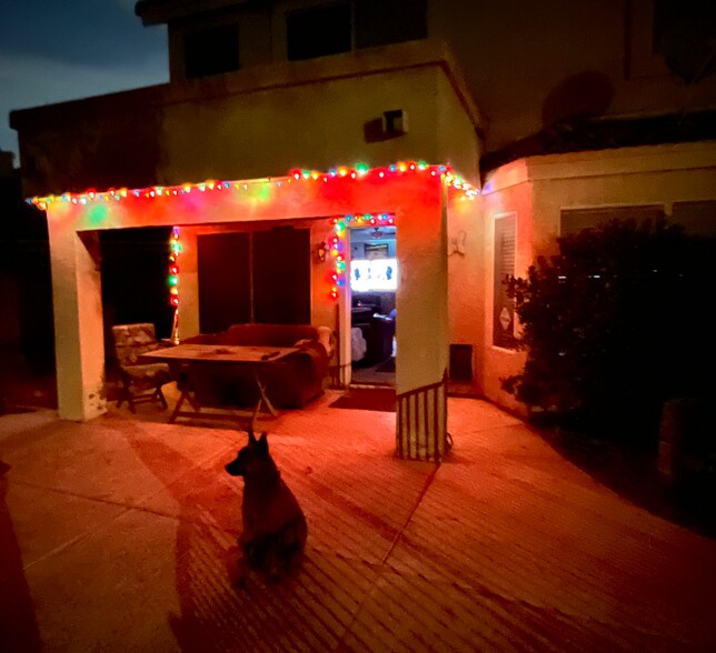 Building Photo - 4201 E Raven Rd