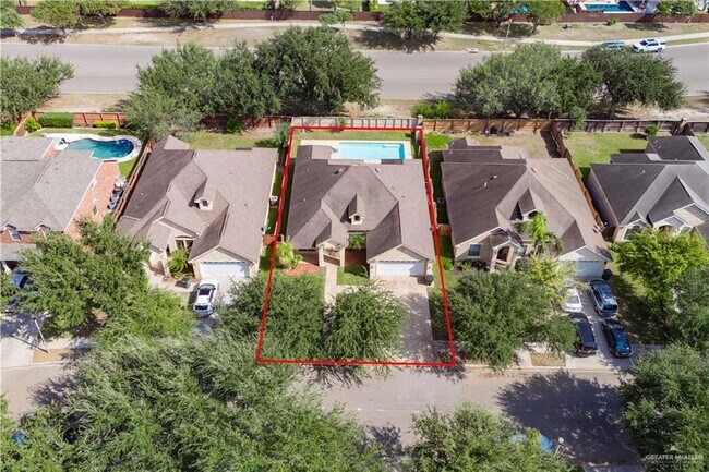 Building Photo - 28 Santa Monica St