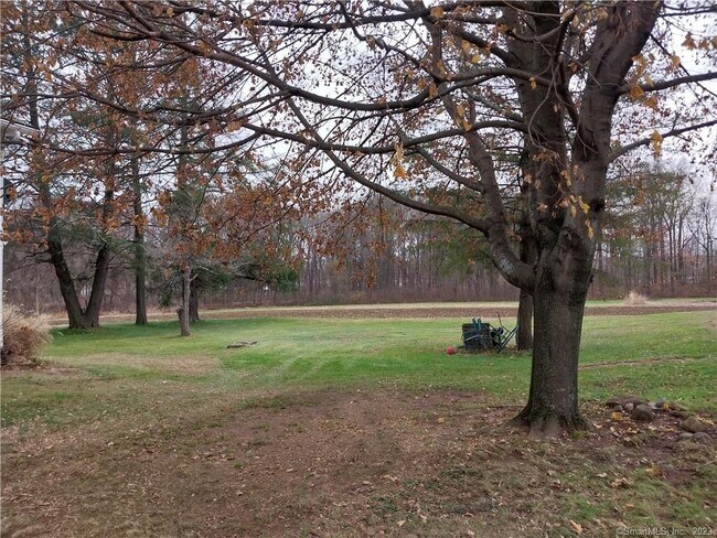 Building Photo - 1762 Meriden Waterbury Tpke