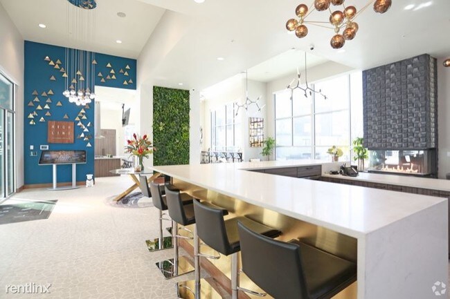 Building Photo - 1281 S Ulster St