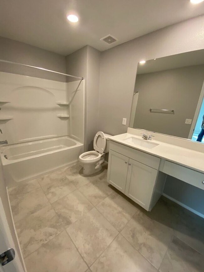 Building Photo - Modern North Las Vegas Townhome with Granite Countertops, Covered Patio & Open-Concept Living