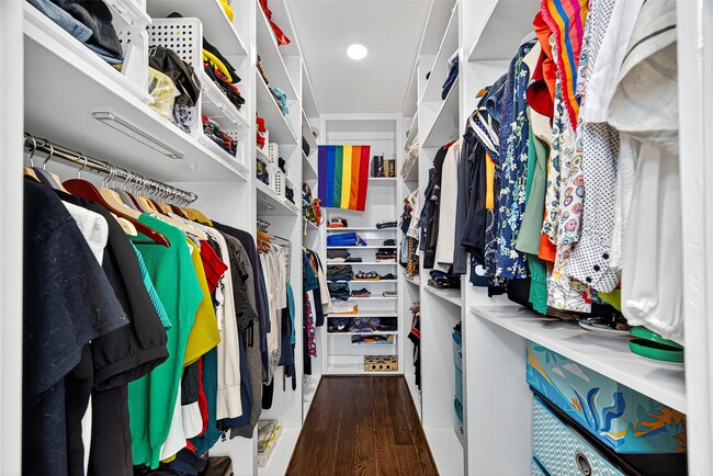 Building Photo - 1232 W 24th St