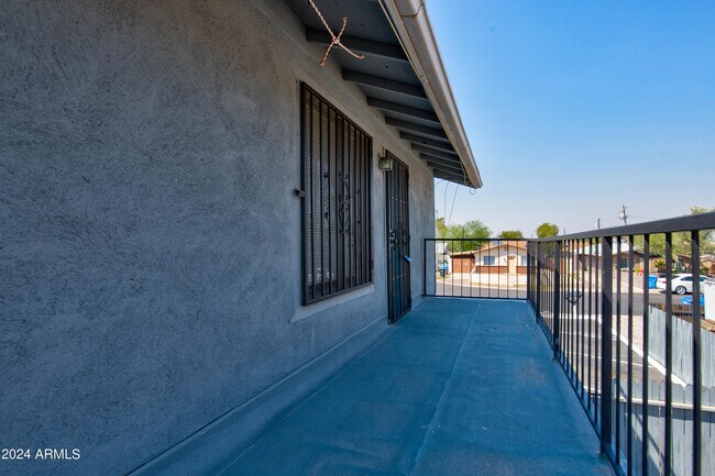 Building Photo - 9631 N 12th Ave