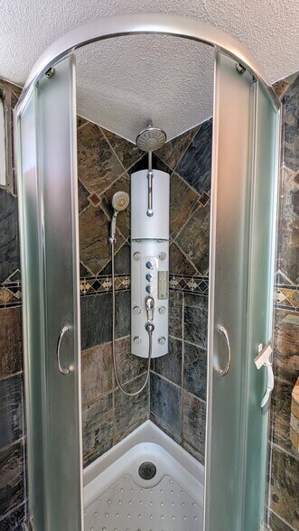 Building Photo - 72404 Cactus Dr