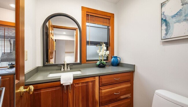 Building Photo - 1120 West Lake Sammamish Pkwy NE