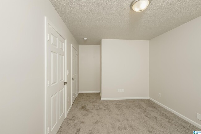 Building Photo - 115 Hidden Creek Pkwy