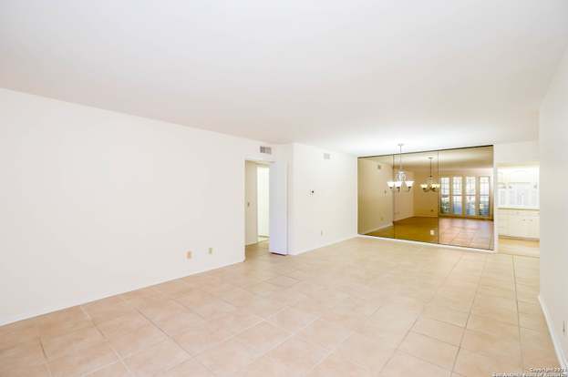 Building Photo - 7500 Callaghan Rd