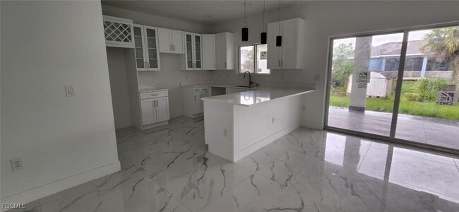 Building Photo - 128 Bell Blvd