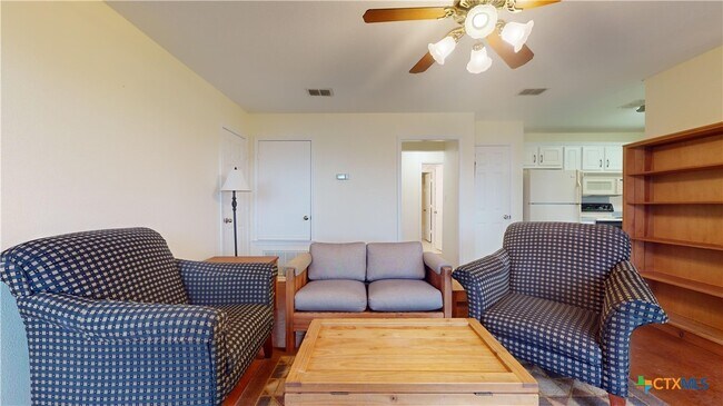 Building Photo - 1021 Hillcrest Forest