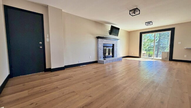 Building Photo - Awesome Views in Fully Updated Home in The Pinery! 5 Bed 3.5 Bath with 2 Car Garage and Large Dec...