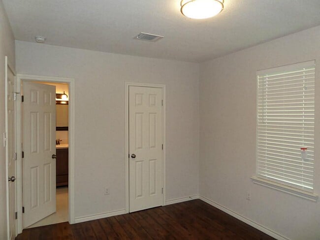 Building Photo - 1511 Egypt St