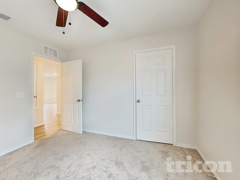 Building Photo - 1125 Waggoner Dr