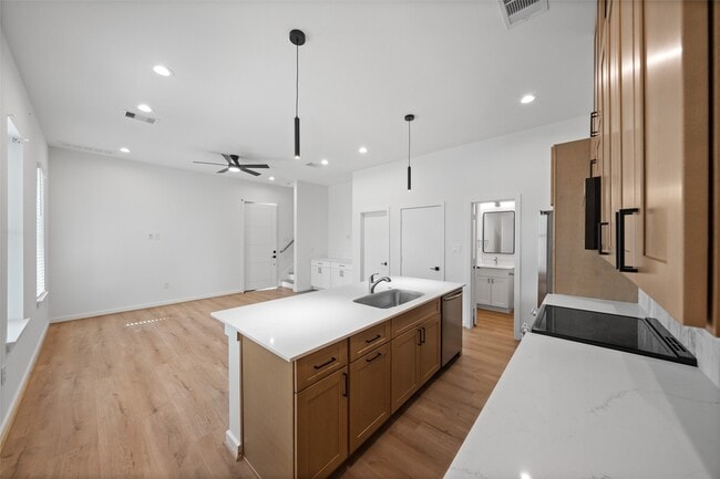 Building Photo - 1408 Enid St