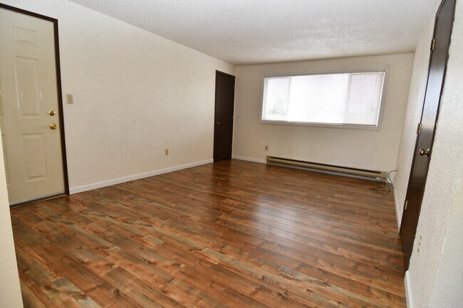 Building Photo - 314 NW Tumlin Ave