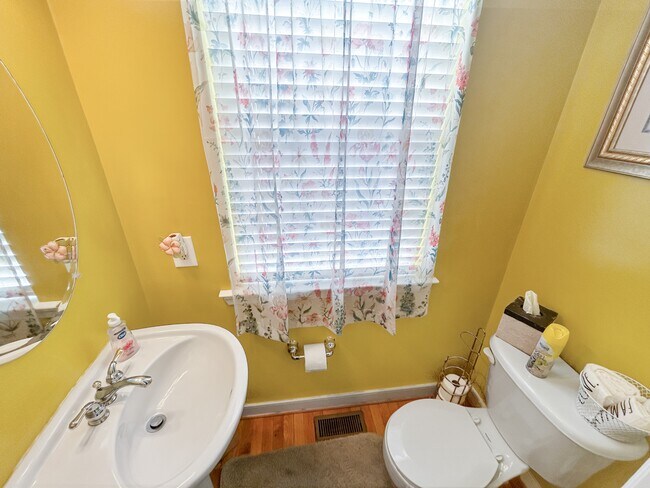 Building Photo - 14020 Seneca Ridge Dr