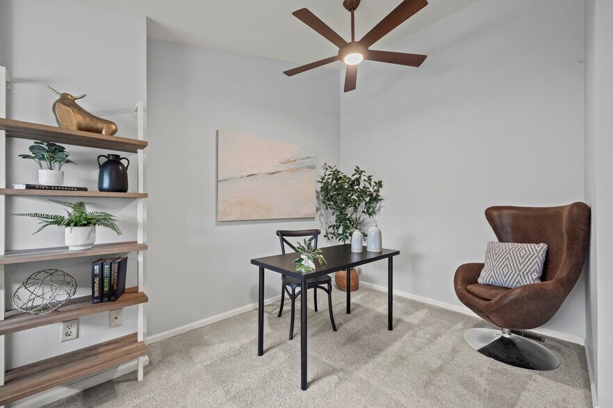 Building Photo - 20 S Boulder Cir