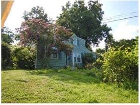 Building Photo - 5716 40th Ave