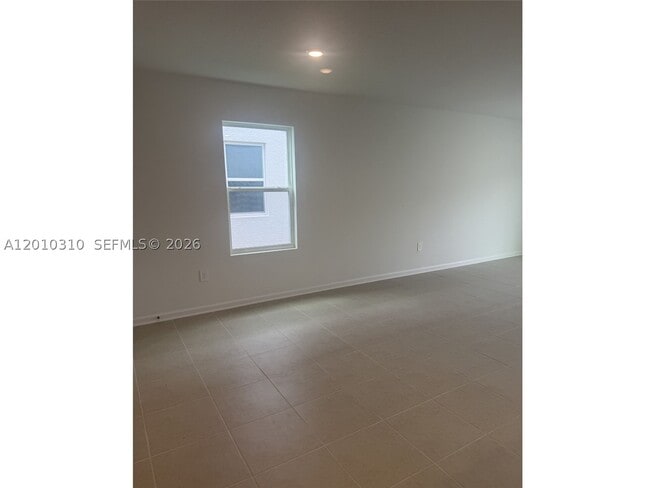 Building Photo - 5423 Meadow Walk Dr