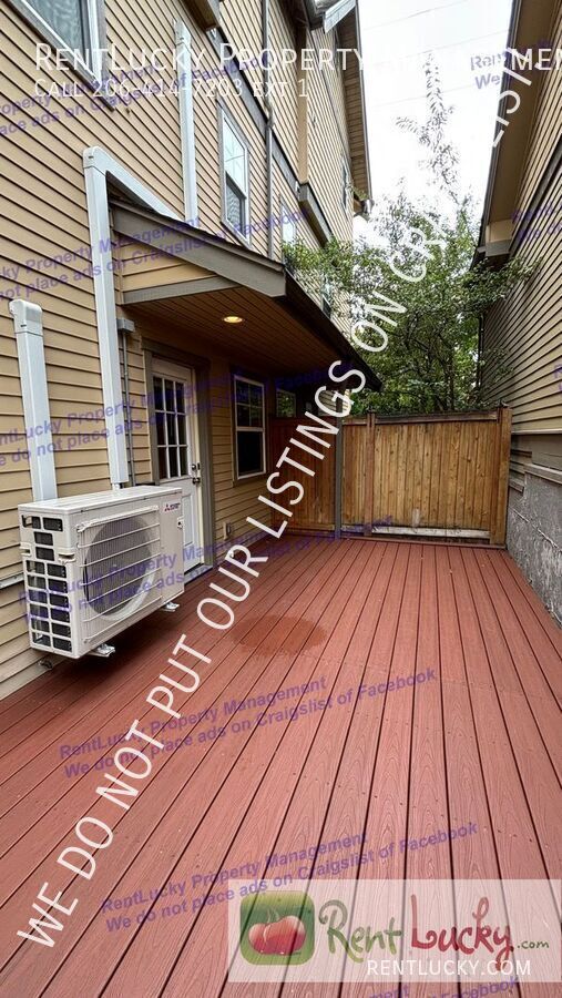 Building Photo - 5614 28th Ave NW