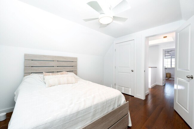 Building Photo - Extravagant 5 Star Vacation Home - Your Private Retreat in Hill Country, Wimberley Texas