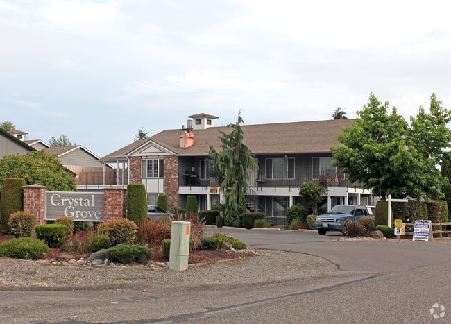 Primary Photo - Crystal Grove Apartments