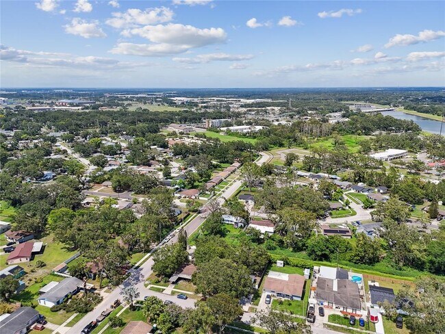 Building Photo - 3679 Sugarcreek Dr