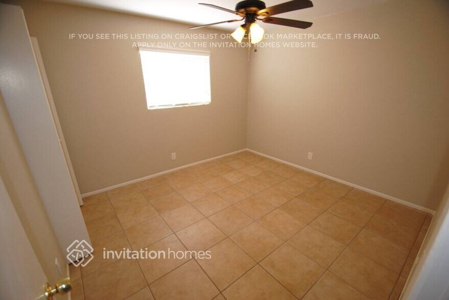 Building Photo - 817 N 95th St