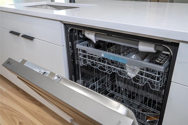 Building Photo - 70 McDill Dr