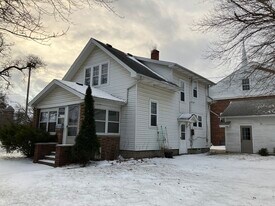 Building Photo - 222 N Court St