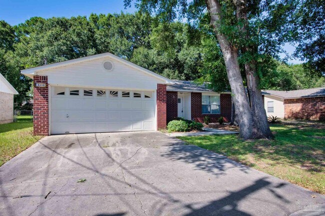 Building Photo - 5499 Chantilly Cir