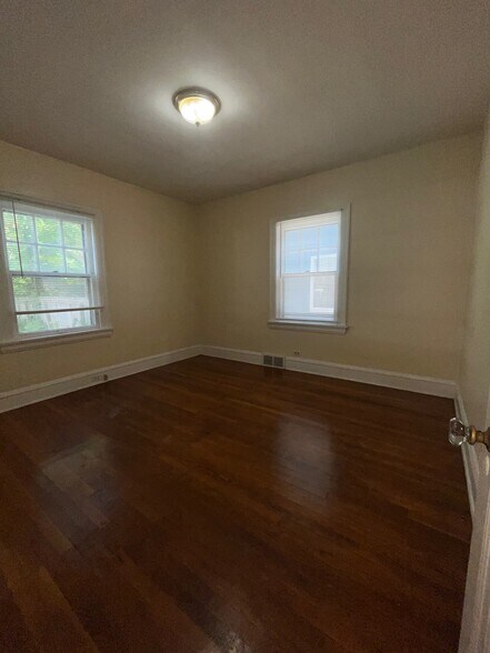 Building Photo - 17611 Winslow Rd