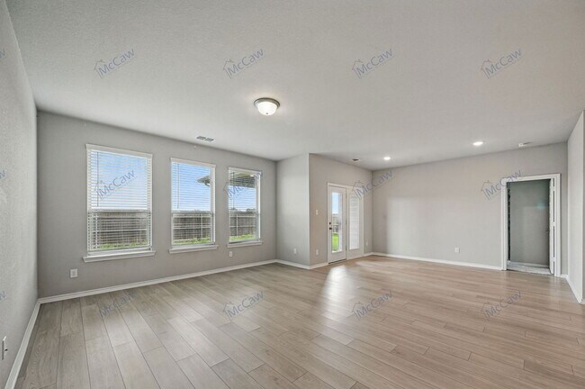 Building Photo - 2309 Sheppards Ln