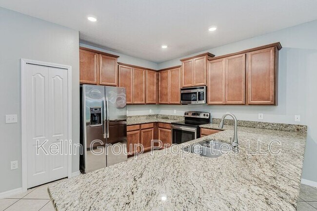 Building Photo - 6467 Sedgeford Dr