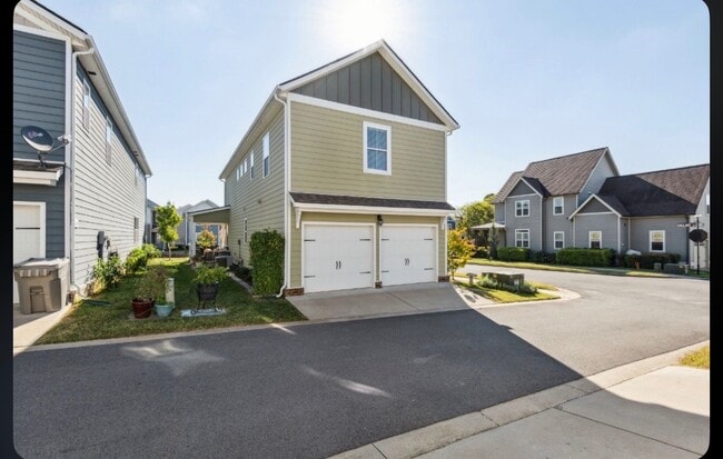 Building Photo - 410 Prestige Ct