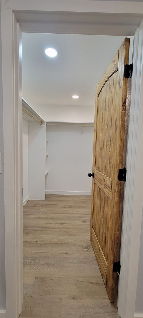 Building Photo - 414 N Madison St