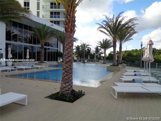 Building Photo - 16385 Biscayne Blvd