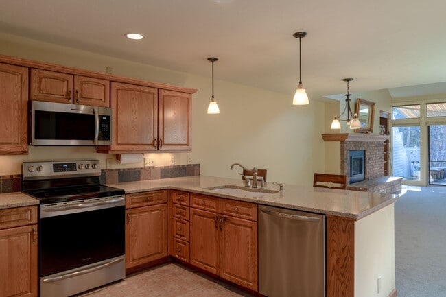 Building Photo - Spacious 2 Bedroom Condo plus Loft on a Beautiful Cul-de-Sac off of Kagy