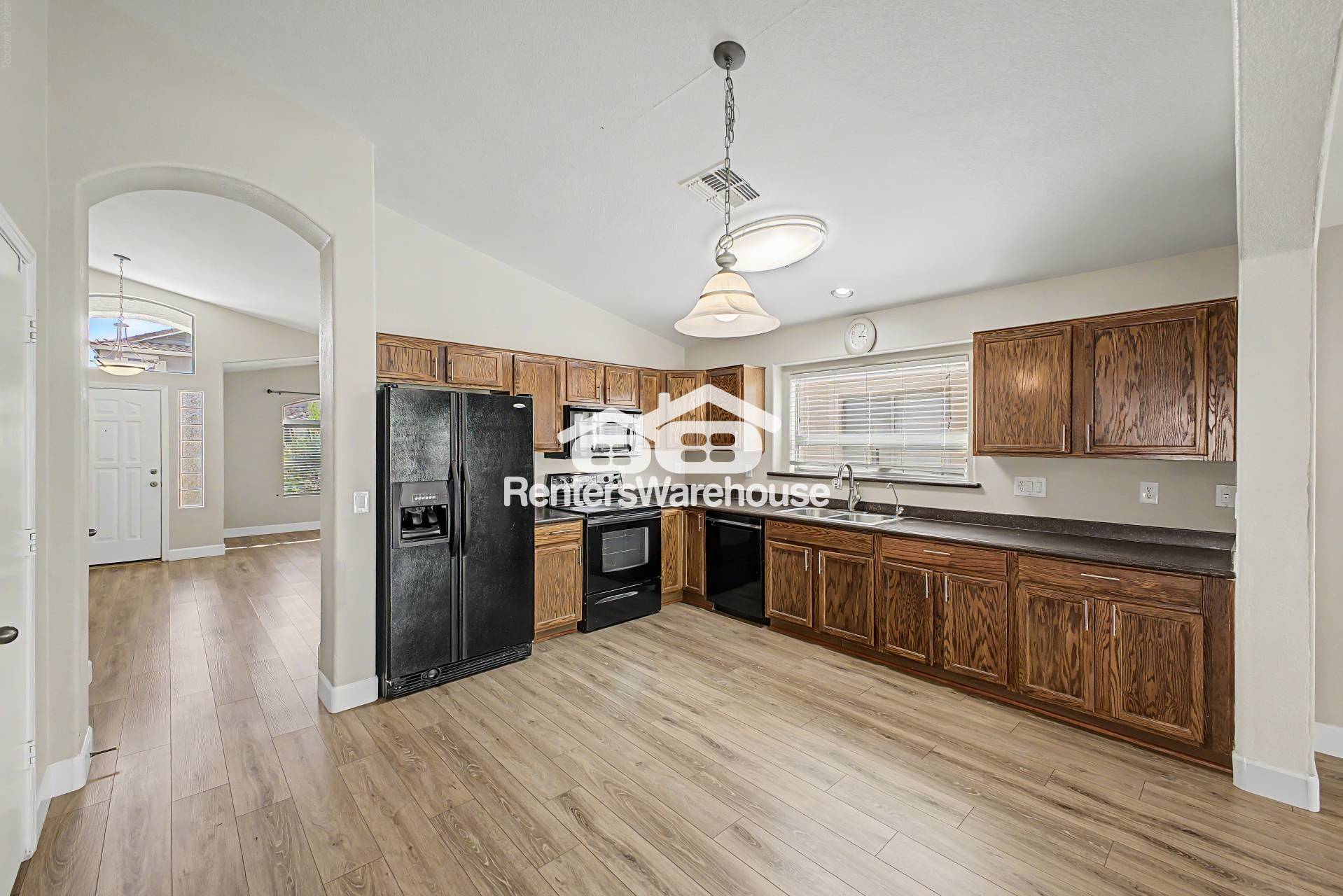 Building Photo - 29169 N Rosewood Dr