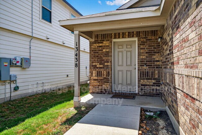 Building Photo - 13438 Carter Cv