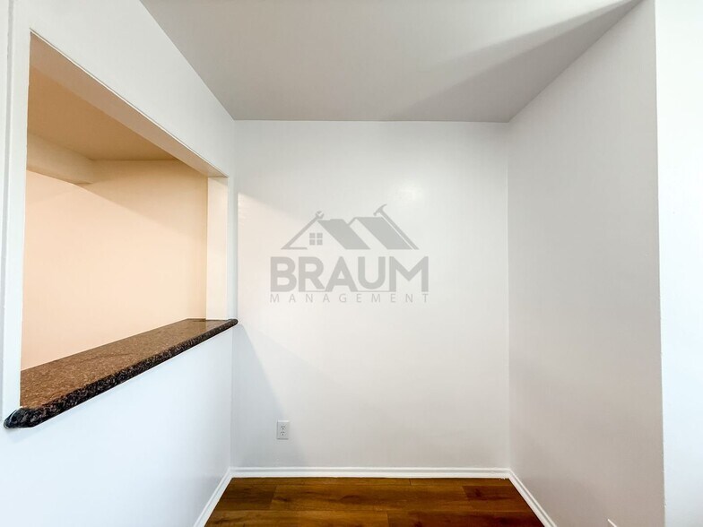 Building Photo - 18350 Napa St