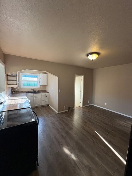 Building Photo - 8041 WA-903