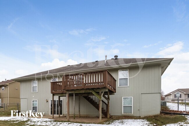 Building Photo - 2211 Glenside Rd