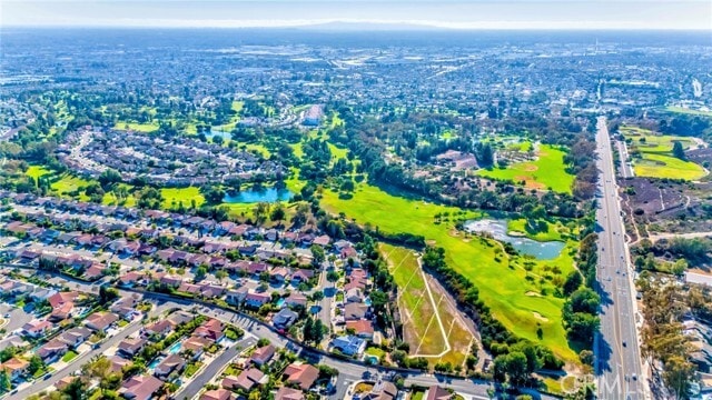 Building Photo - 2422 Coventry Cir