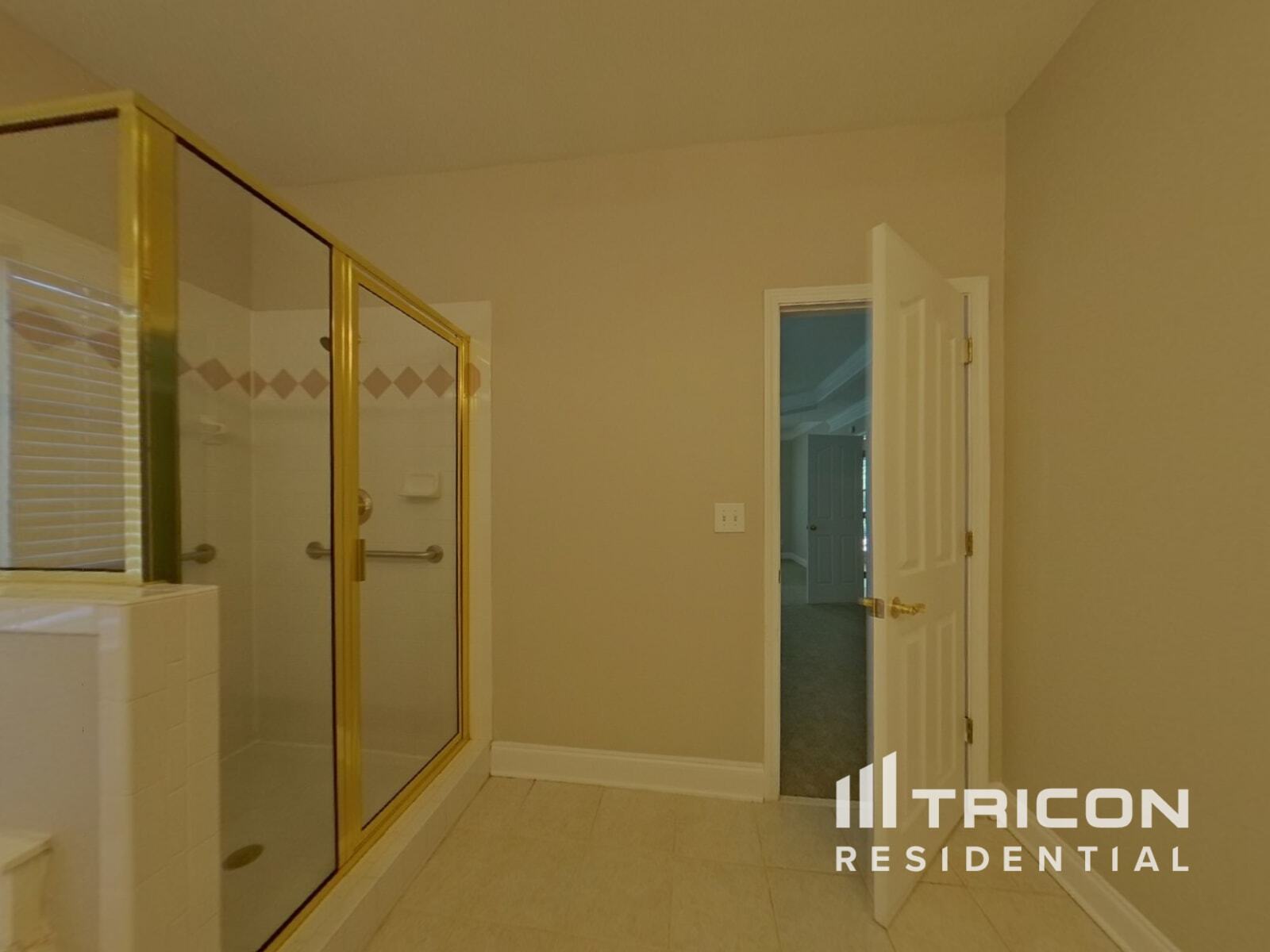 Building Photo - 6868 Glen Cove Ln