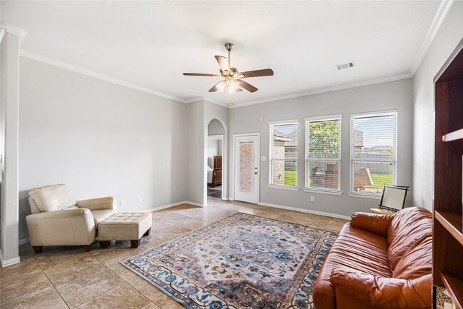 Building Photo - 6735 Trinity Trail Ln