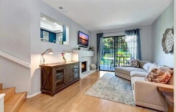 Building Photo - Bayfront Condo fo Rent